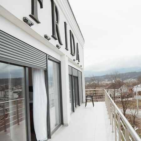 Hotel & Restaurant Frida Gjakova المظهر الخارجي الصورة