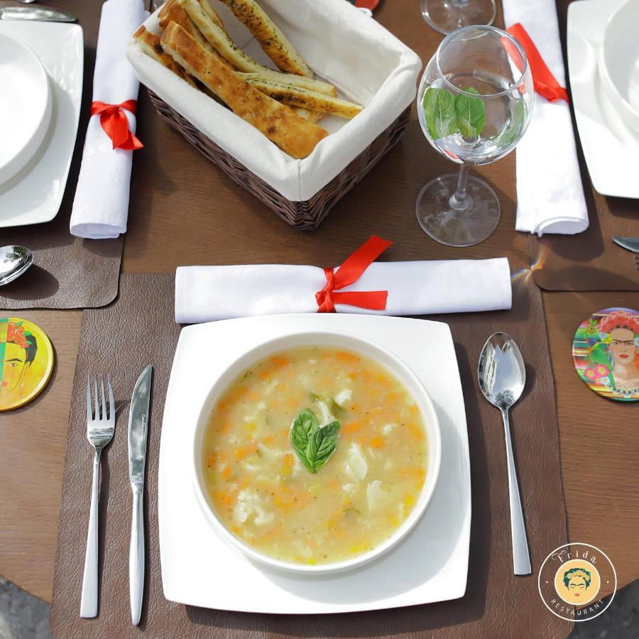 Hotel & Restaurant Frida Gjakova المظهر الخارجي الصورة