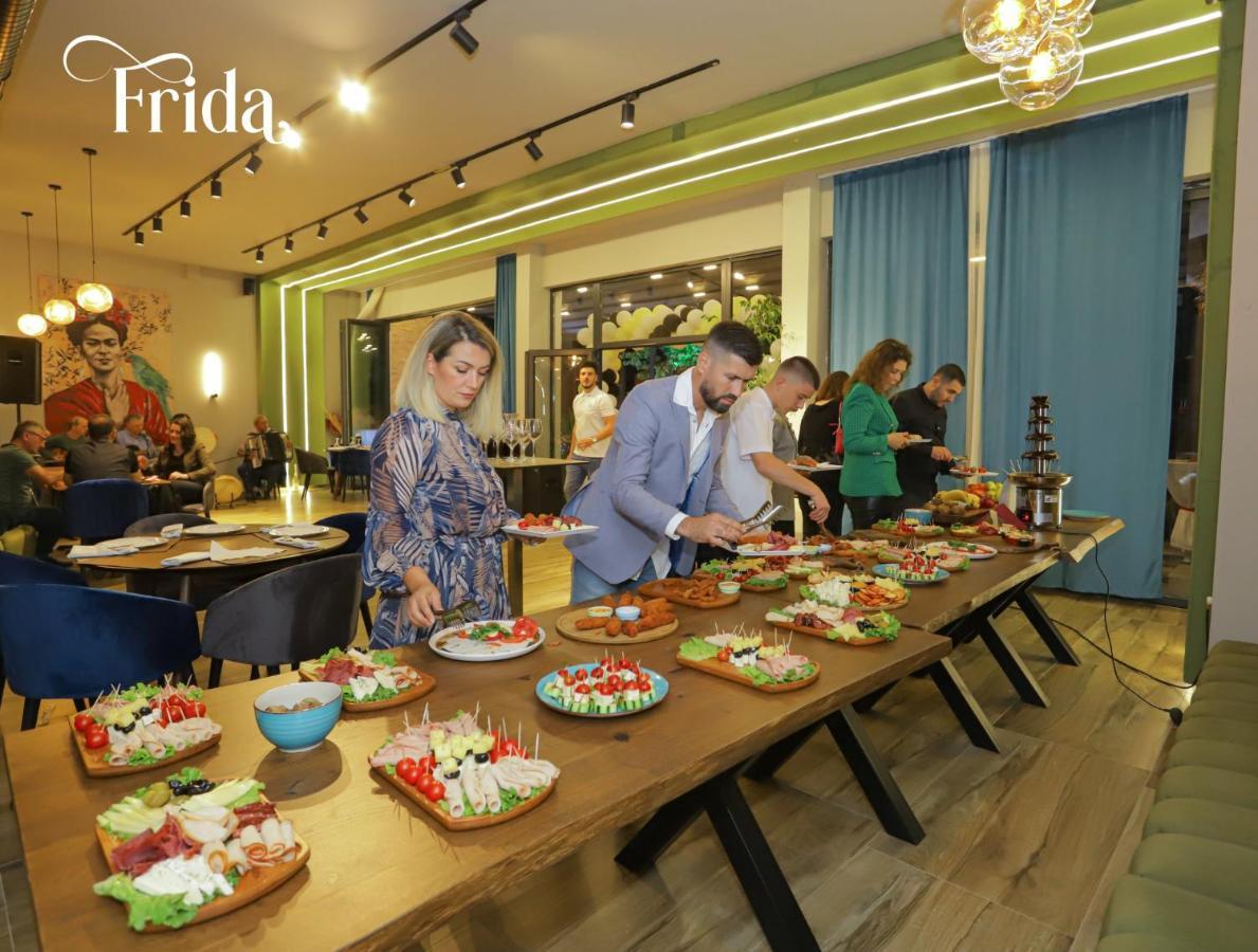 Hotel & Restaurant Frida Gjakova المظهر الخارجي الصورة