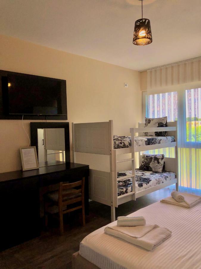 Hotel & Restaurant Frida Gjakova المظهر الخارجي الصورة
